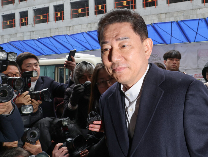 김경 자수서에 ‘강선우 동석’…경찰,...