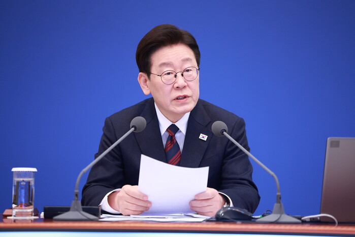 “핵폭탄급” 160조·군사기밀 유출설...