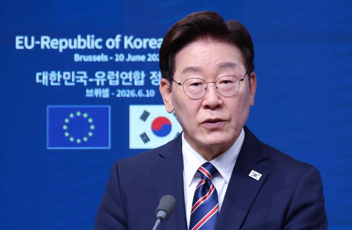 이재명 지지율 57%로 급락...민주...