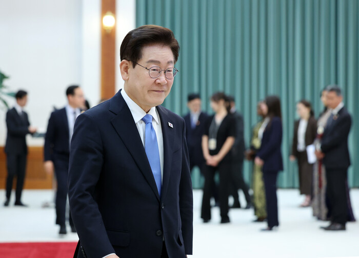 이재명 대통령 지지율 51%...부동...