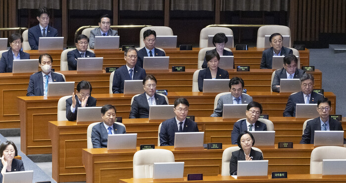 정기국회 본격화...개각·부동산·호르...