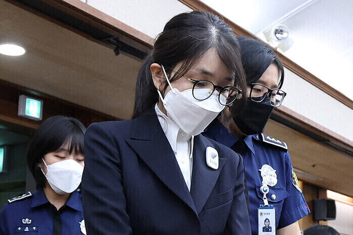 대법관 2명 공백 현실화...조국이 ...