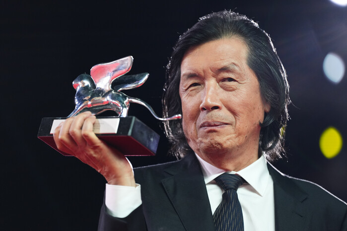 AI 반도체보다 사람이 먼저다...베...
