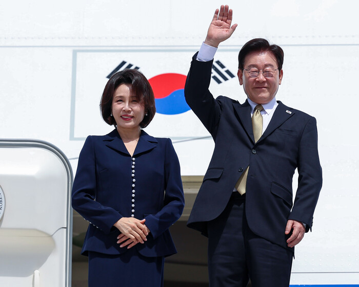 이 대통령 “언론·유튜브에만 맡기지 ...