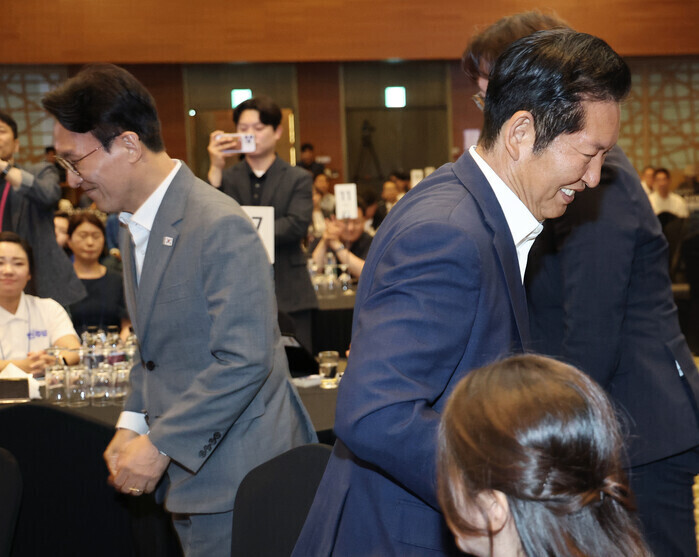 정청래 “덮으려는 자가 범인”…김민석...